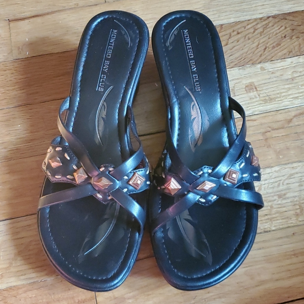 Heeled flip flops